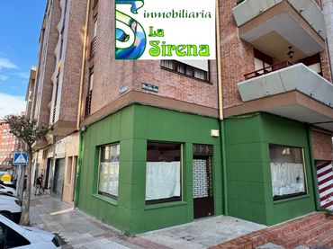 Locale commerciale in vendita a Calle Victorina Gainza 3