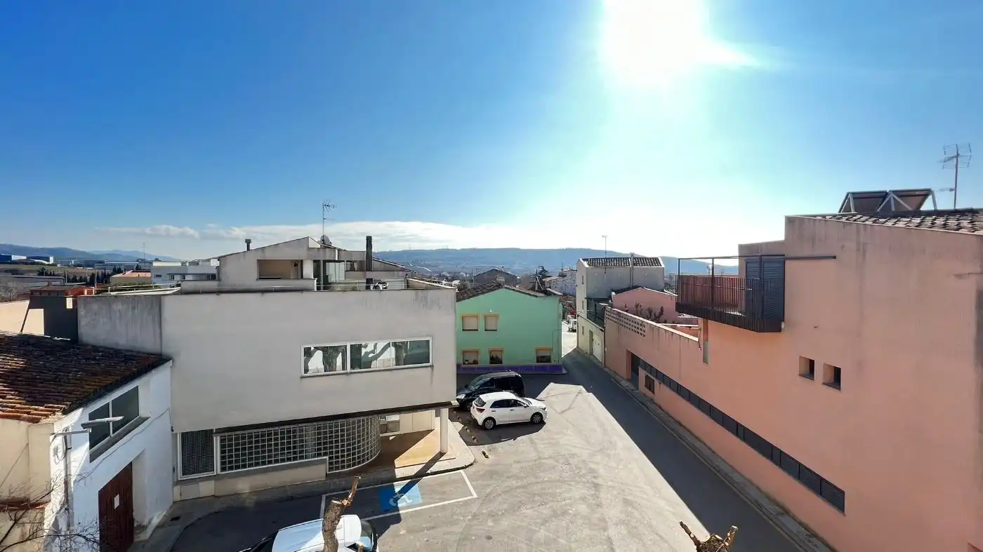 Außenansicht von Haus oder Chalet zum Verkauf in Sant Cugat Sesgarrigues mit Heizung und Balkon