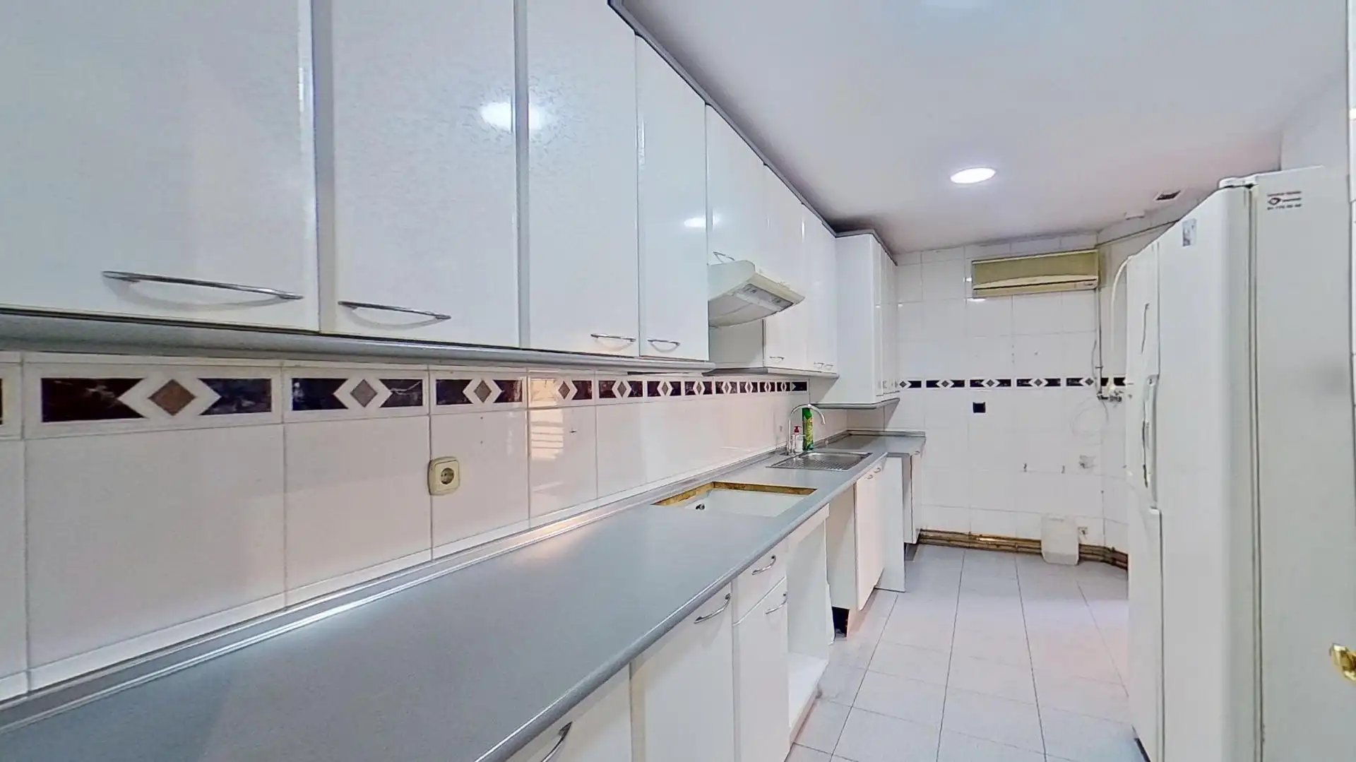Kitchen of Flat for sale in Getafe  with Private garden, Parquet flooring and Terrace