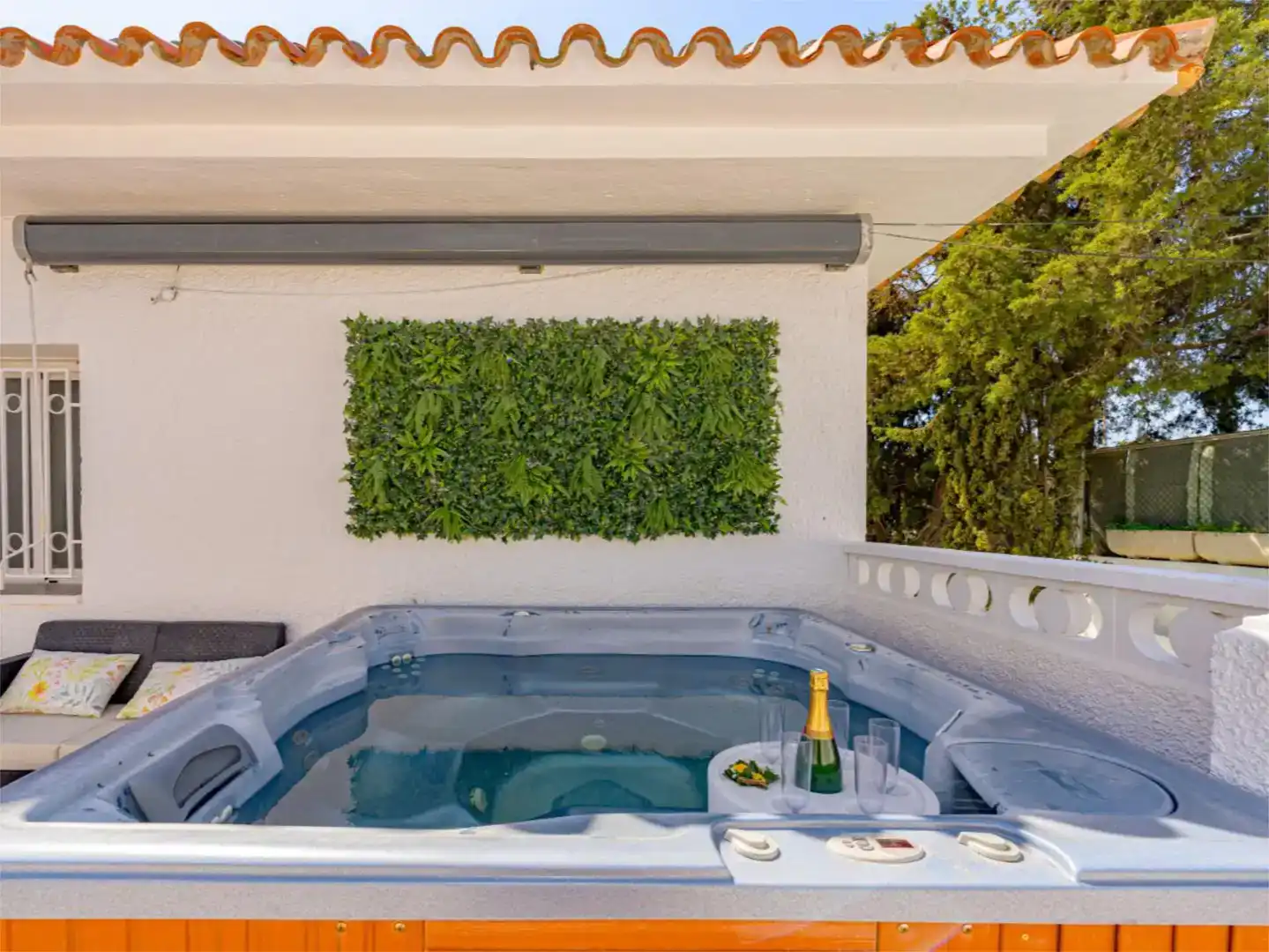 Terrassa de Pis en venda en La Nucia amb Aire condicionat, Jardí privat i Piscina