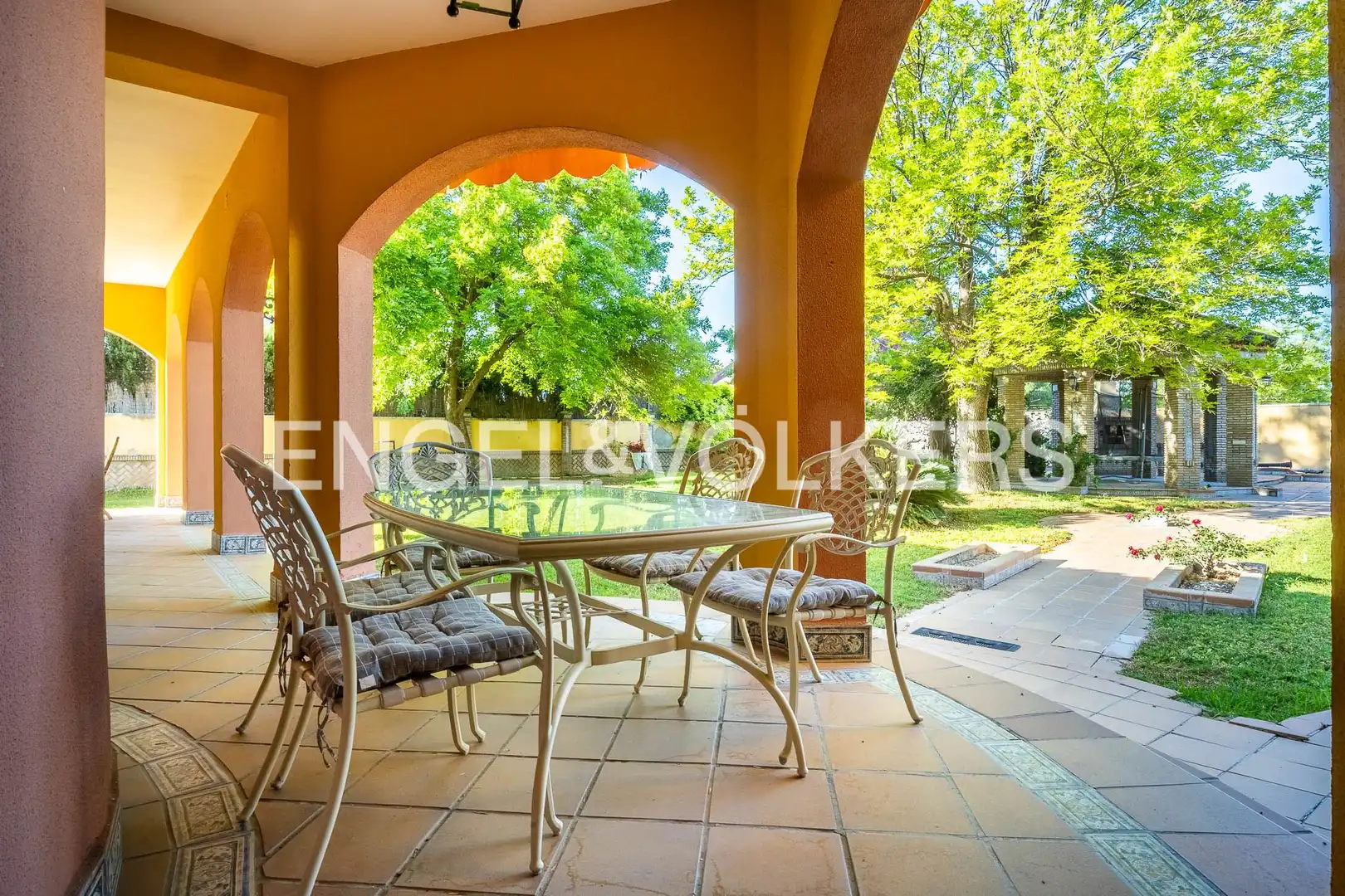Terrace of Houses for sale in Sevilla  with Air Conditioner, Heating and Private garden