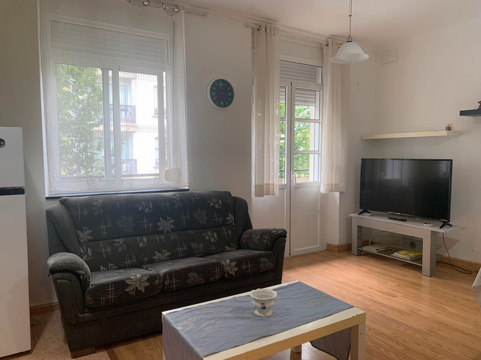 Sala de estar de Piso en venta en Ferrol con Trastero, Amueblado y Balcón