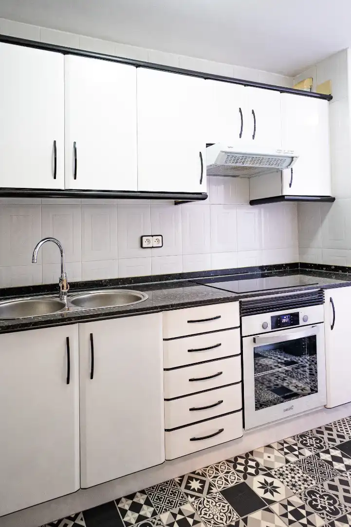 Cocina de Piso en venta en Tarragona con Parquet, Terraza y Amueblado