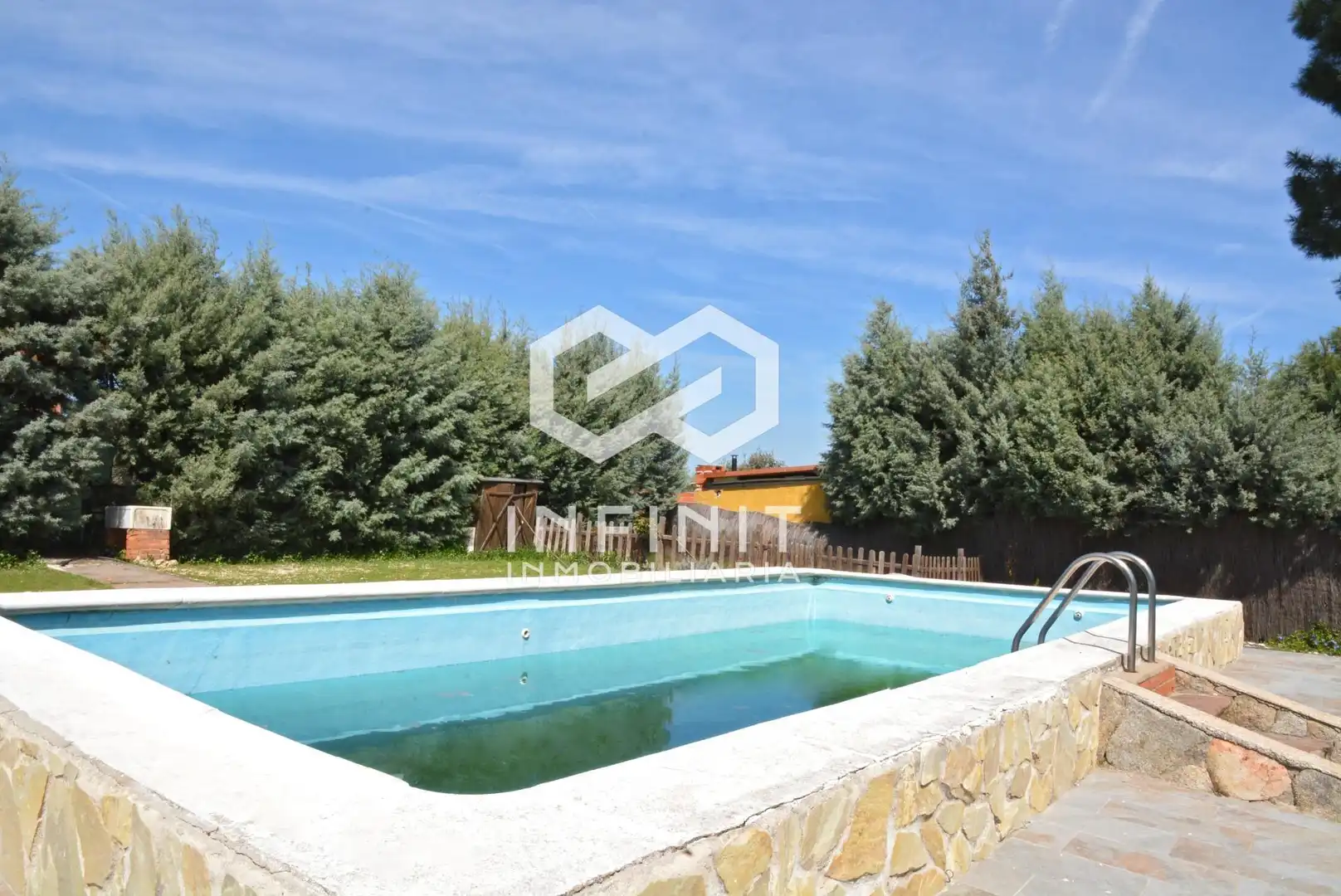 Piscina de Casa o chalet en venta en Valdeaveruelo con Calefacción, Jardín privado y Terraza
