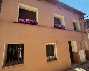 Vista exterior de Finca rústica en venda en Sant Miquel de Fluvià amb Calefacció, Forn i Balcó