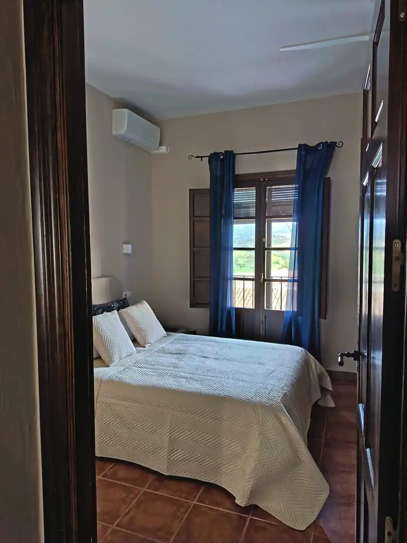 Bedroom of Flat for rent in Ronda  with Air Conditioner, Heating and Furnished