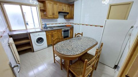 Foto 4 de Piso en venta en Avenida Valentín Masip, Masip, Oviedo