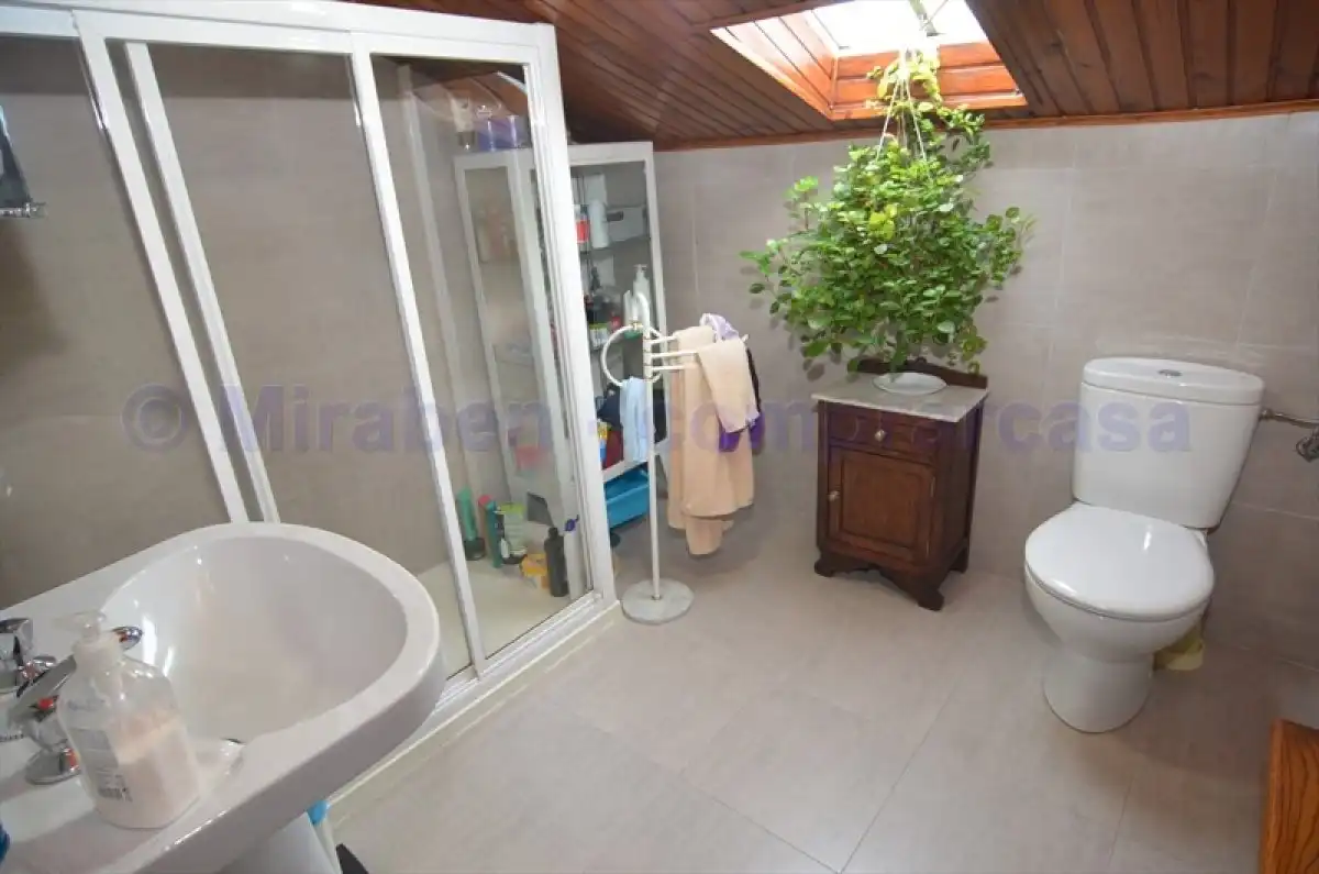 Bathroom of Country homes for sale in Padrón  with Heating, Private garden and Terrace