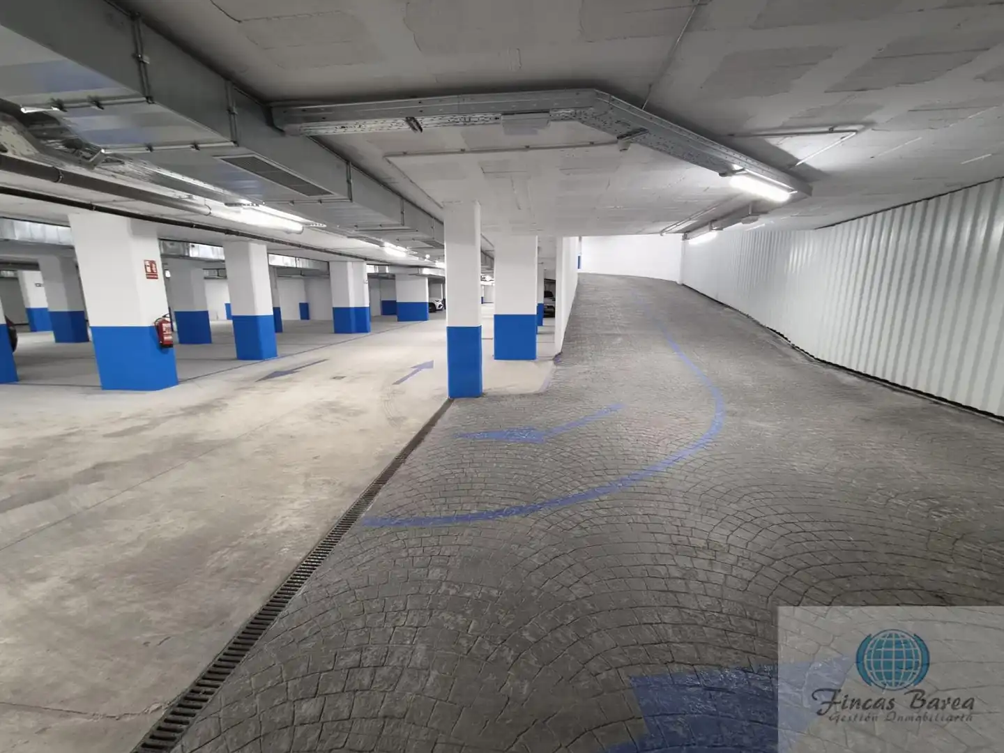 Garage for rent in Martinez Catena, Puerto Deportivo