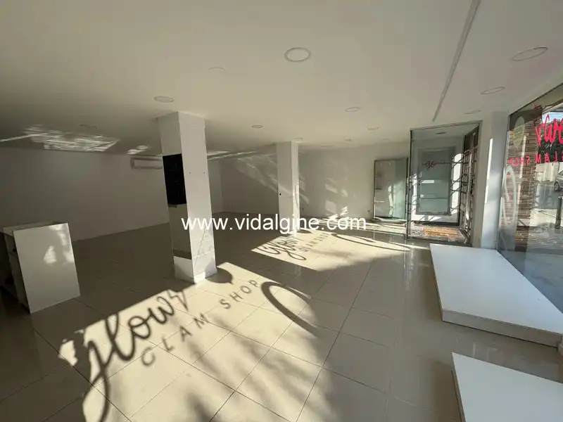 Local comercial en venda a Carrer de Sant Lluís, imagen 4