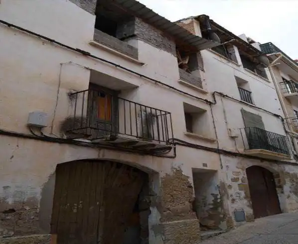 Vista exterior de Casa adosada en venta en Caspe