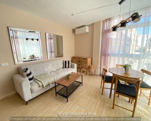 Sala d'estar de Apartament en venda en Mijas amb Aire condicionat