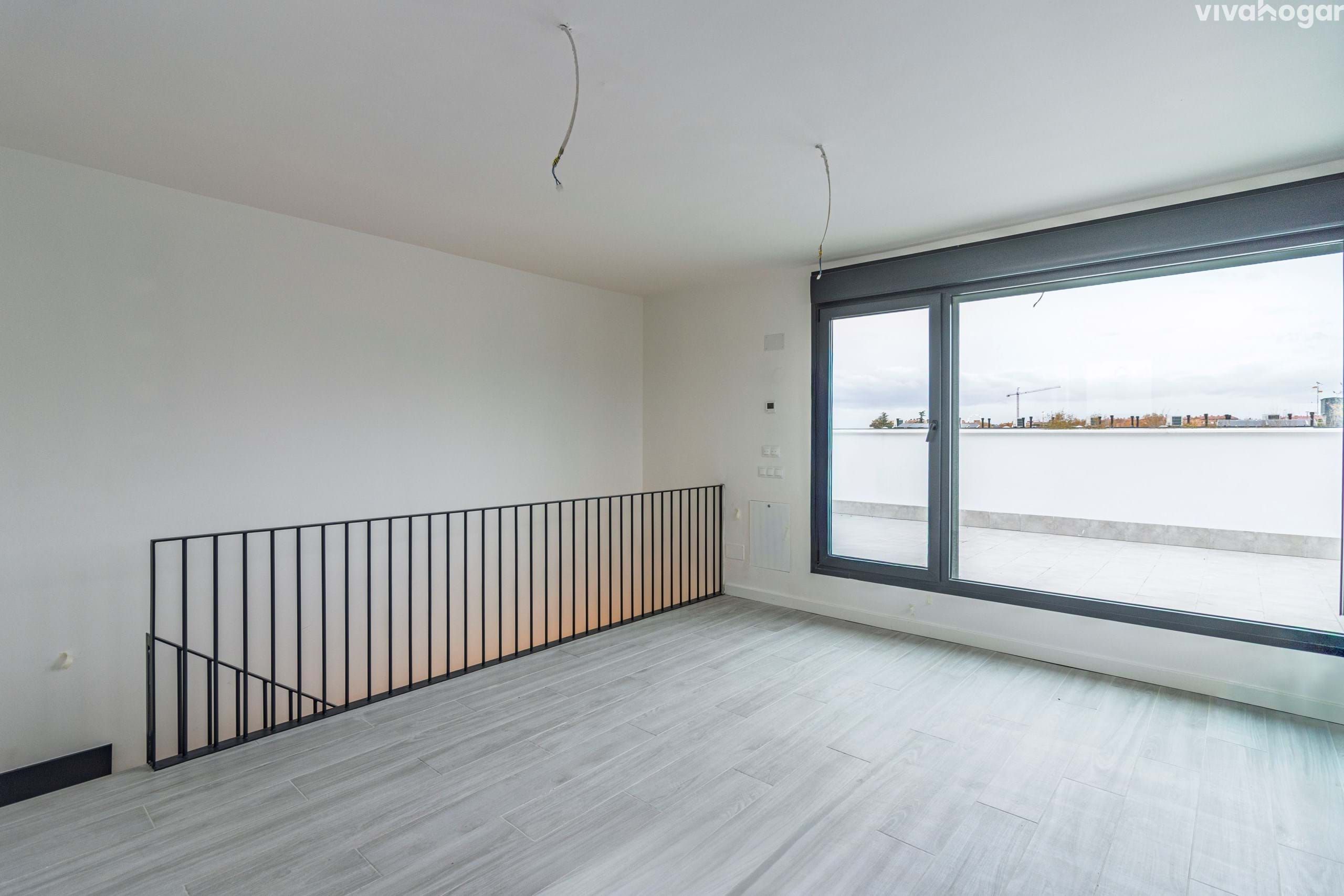 Balcony of House or chalet for sale in Torrejón de Ardoz  with Air Conditioner, Heating and Terrace