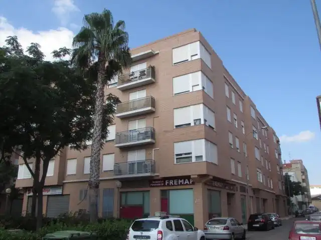 Vista exterior de Pis en venda en Alcàsser amb Balcó