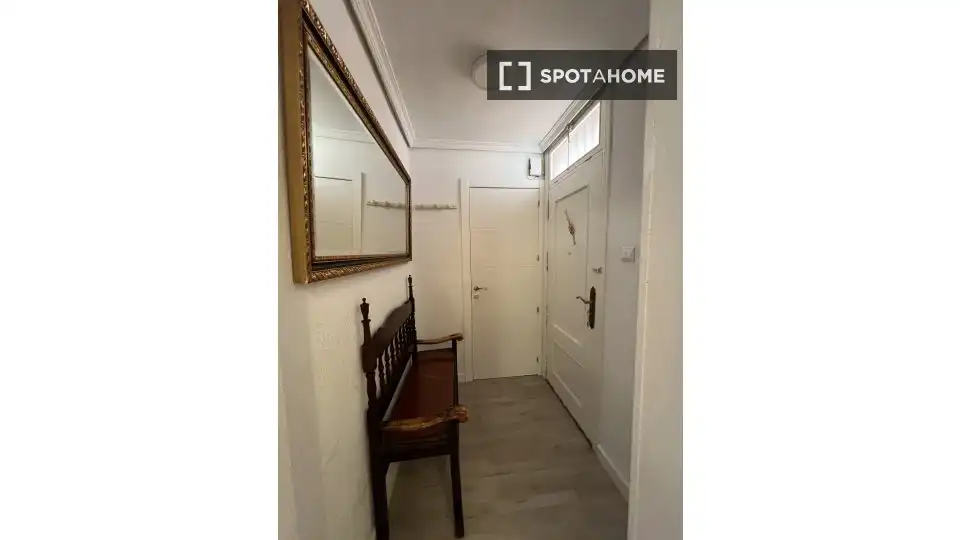 Flat for share in Valencia  with Air Conditioner, Heating and Terrace