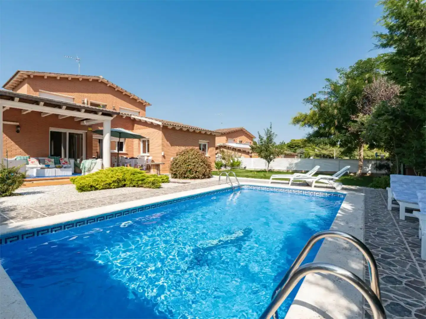 Swimming pool of Houses for sale in Roda de Berà  with Swimming Pool and Balcony