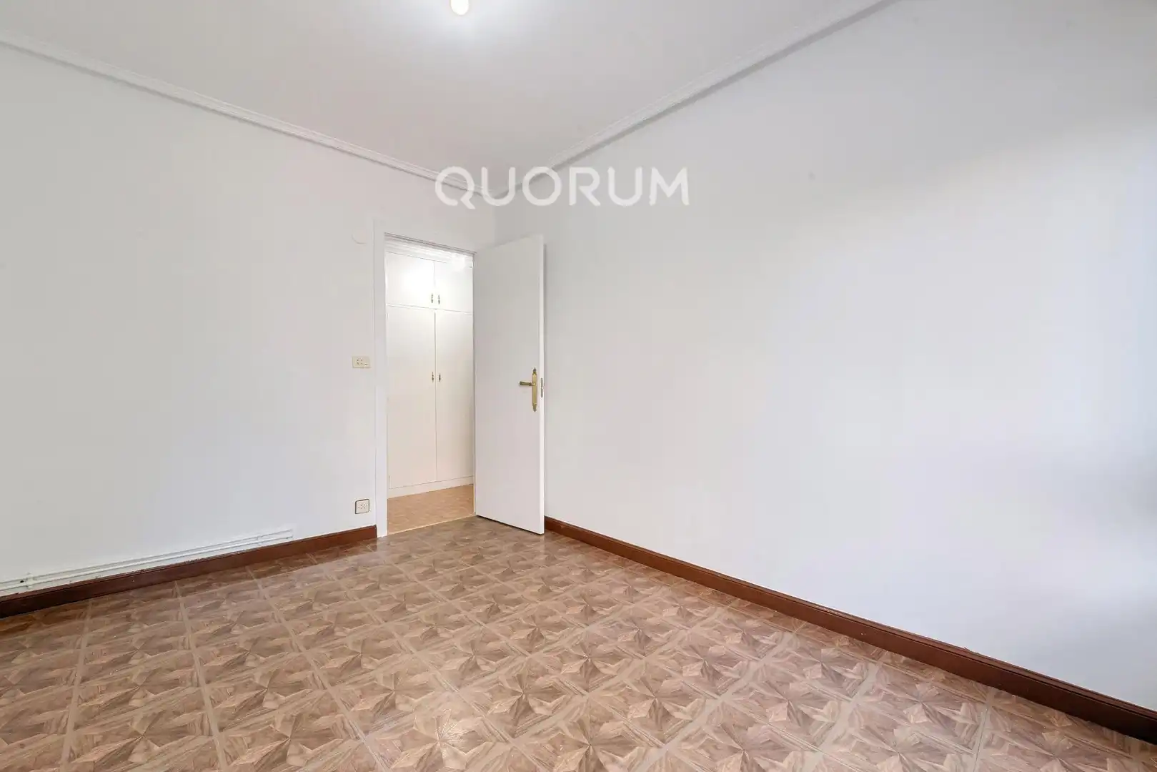Habitación de Piso en venta en Barakaldo  con Calefacción, Terraza y Balcón