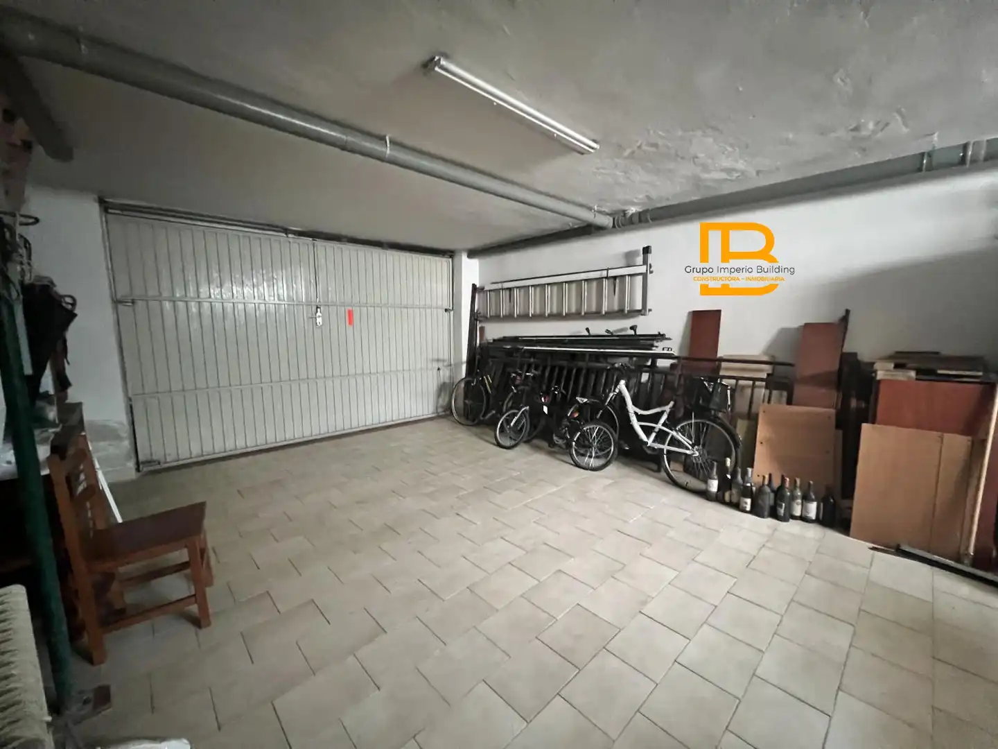 Aparcament de Casa o xalet en venda en Laredo amb Calefacció, Terrassa i Traster