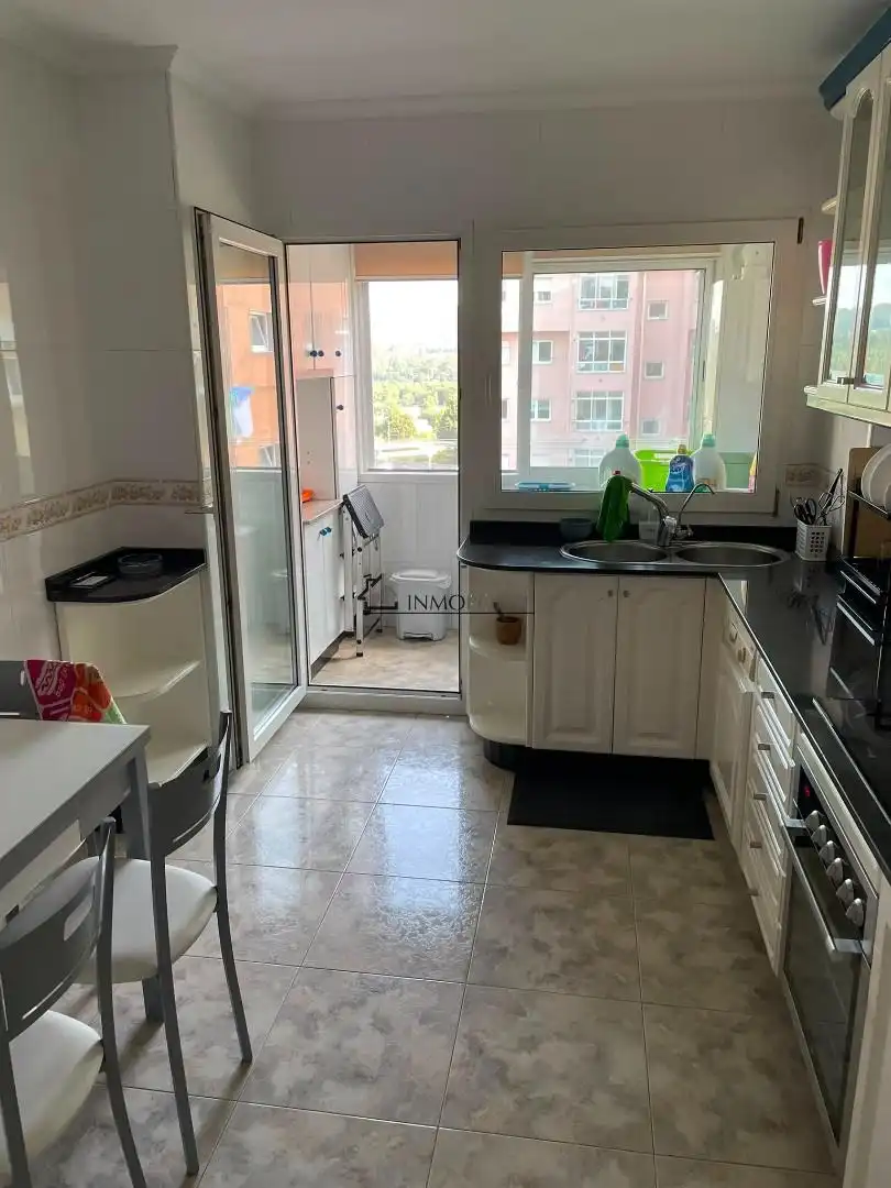 Cocina de Piso en venta en A Estrada  con Calefacción, Terraza y Trastero