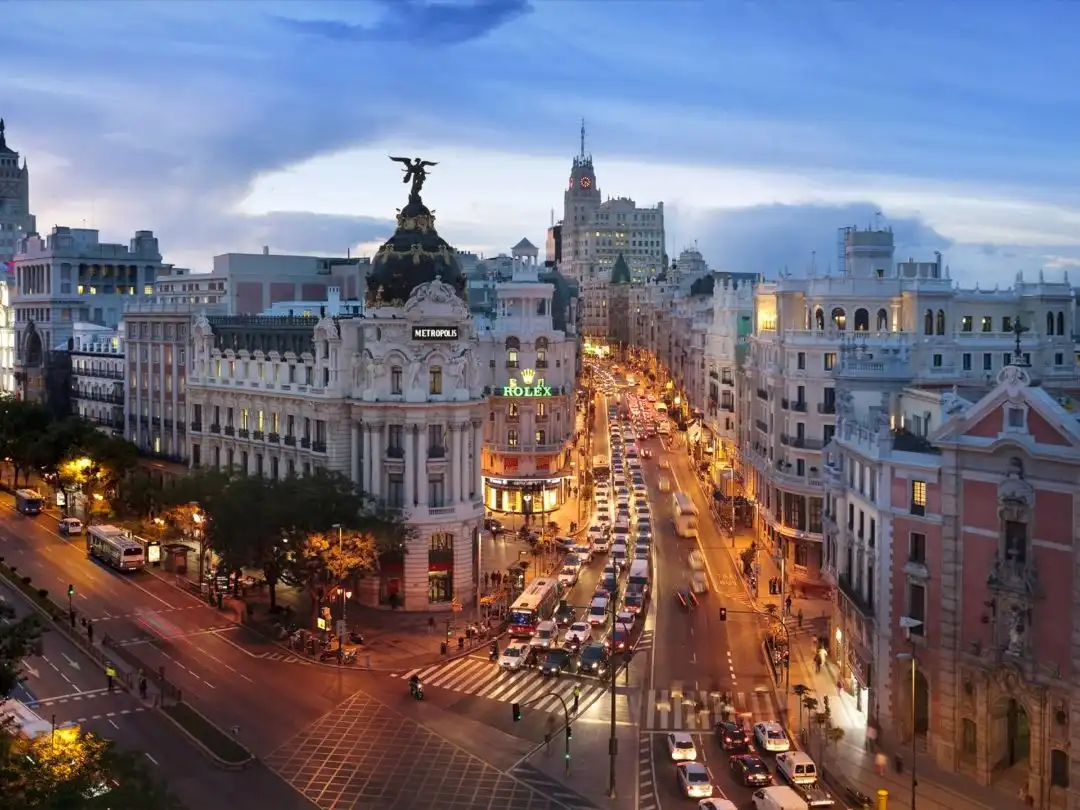 Vista exterior de Residencial en venda en Madrid