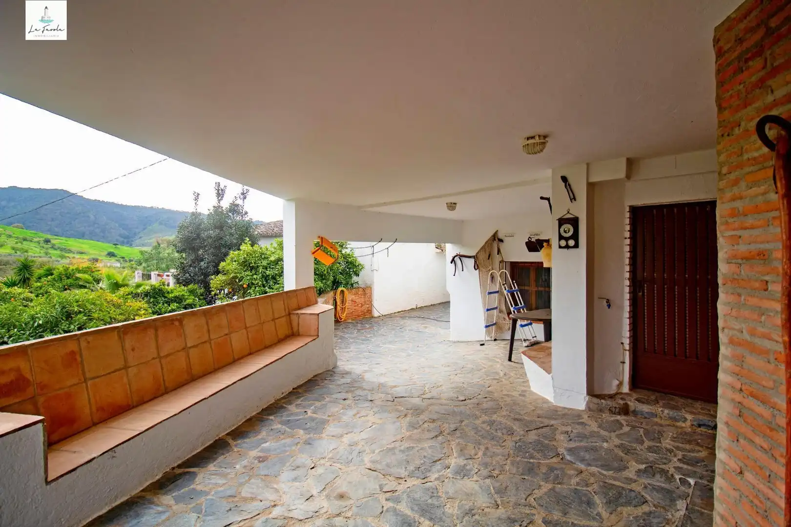 Terrassa de Casa o xalet en venda en Carratraca amb Aire condicionat, Jardí privat i Terrassa