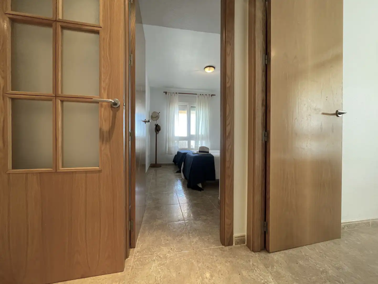 Wohnung zum Verkauf in La Manga del Mar Menor mit Klimaanlage, Terrasse und Möbliert