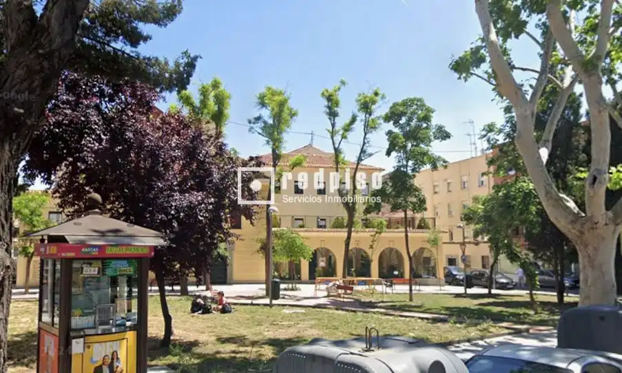 Vista exterior de Piso en venta en Madrid