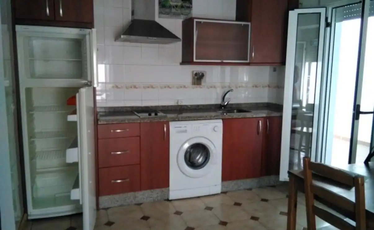 Cocina de Piso en venta en Cáceres con Calefacción, Trastero y Amueblado