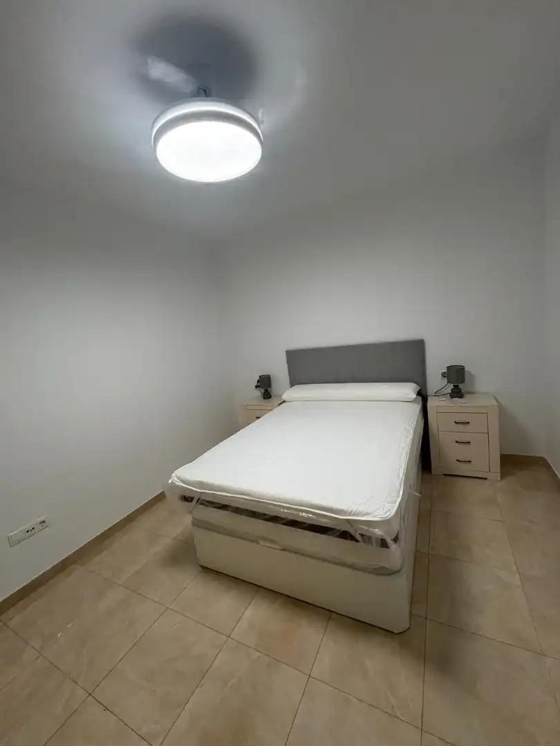 Habitación de Piso de alquiler en Lucena con Aire acondicionado, Calefacción y Terraza