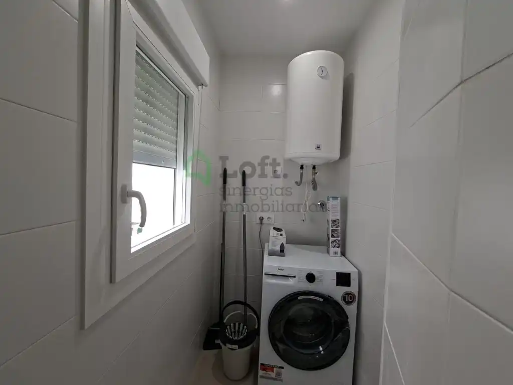 Baño de Piso de alquiler en Badajoz con Amueblado