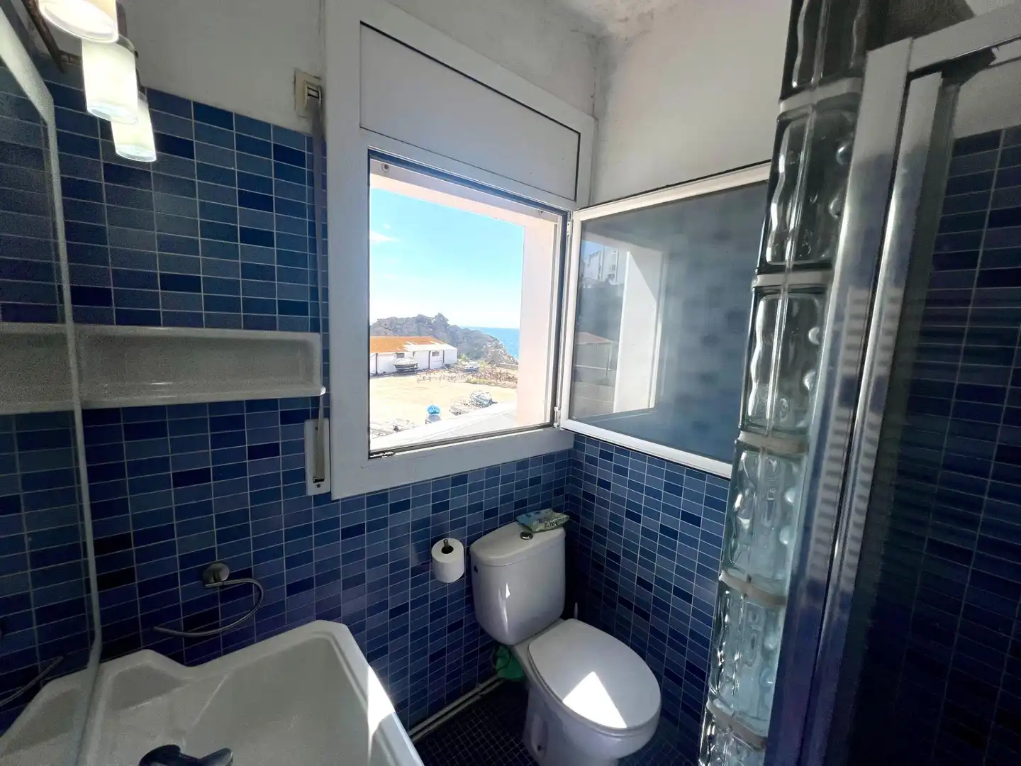 Bathroom of Flat for sale in Palamós  with Heating, Terrace and Storage room