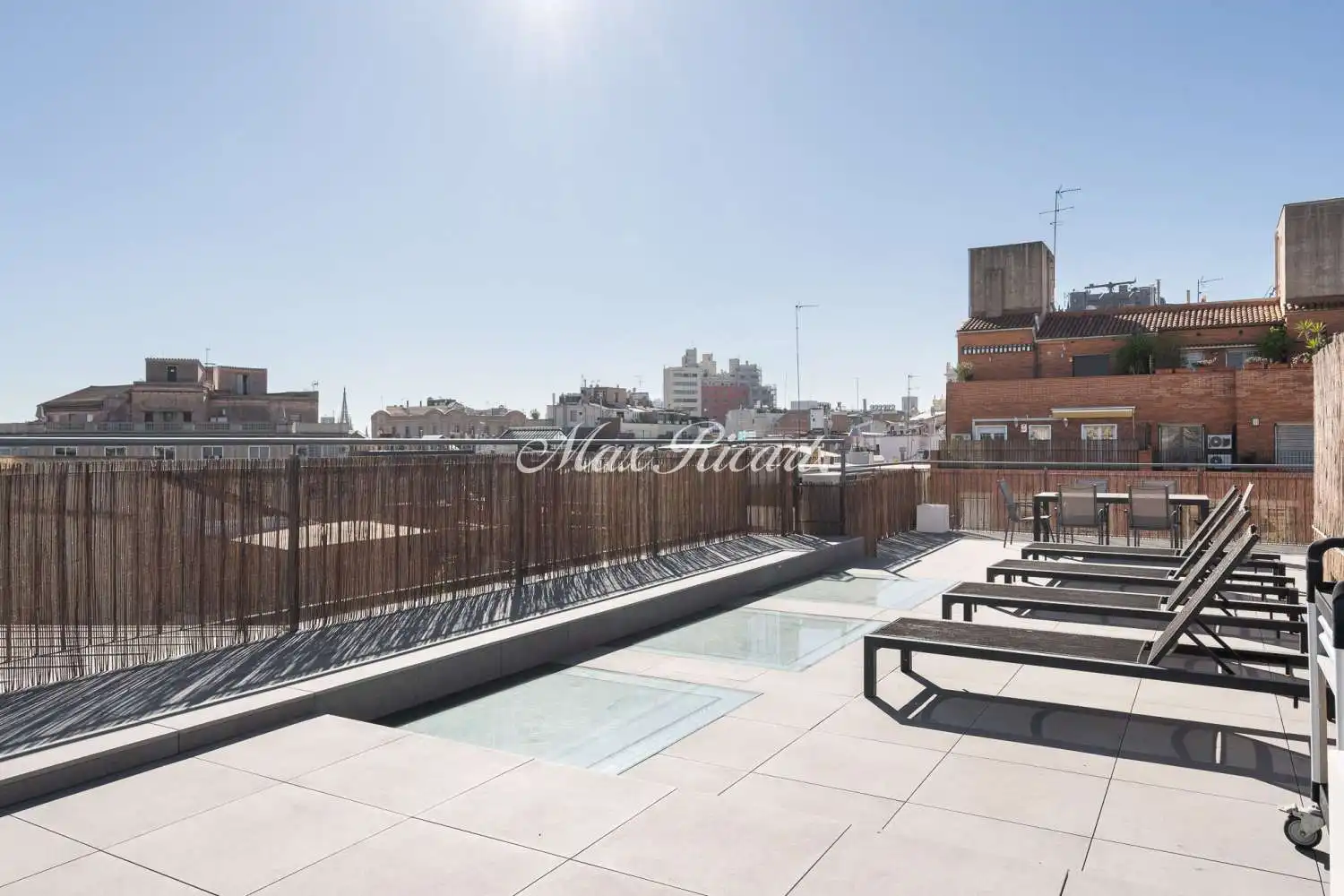 Attic for rent in N/A, Dreta de l'Eixample