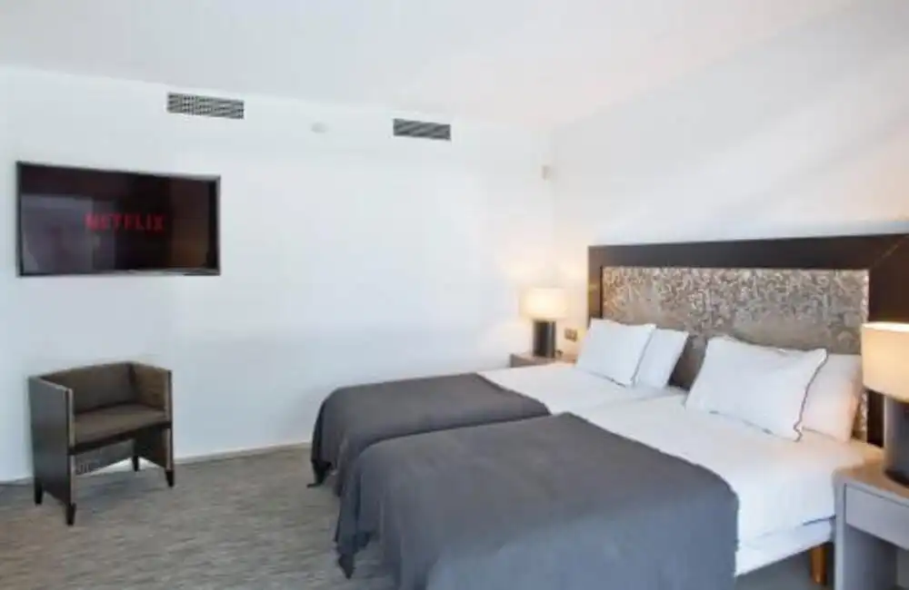 Dormitori de Casa o xalet de lloguer en Marbella amb Aire condicionat, Jardí privat i Terrassa