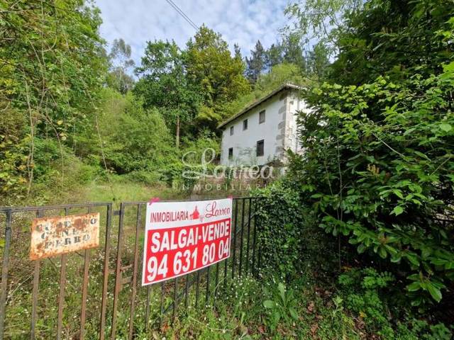 Casa-chalet en Venta en Ibarrangelu