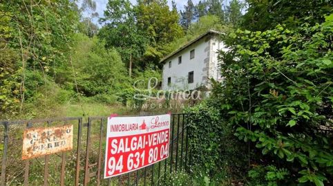 SE VENDE VIVIENDA UNIFAMILIAR con TERRENO