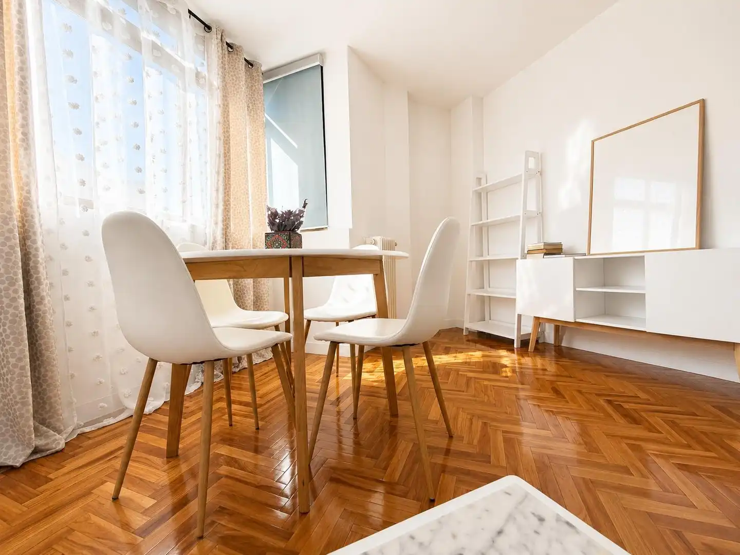Dining room of Flat for rent in Madrid  with Air Conditioner, Heating and Furnished