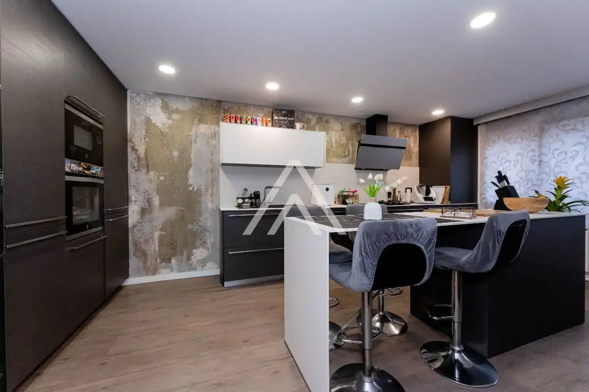 Duplex in vendita a Carrer de Santa Teresa