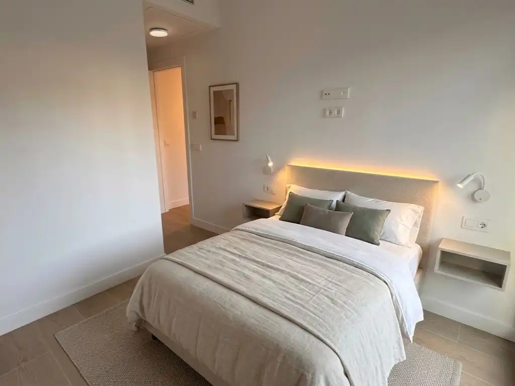 Schlafzimmer von Wohnung zur Miete in Ciudad Lineal