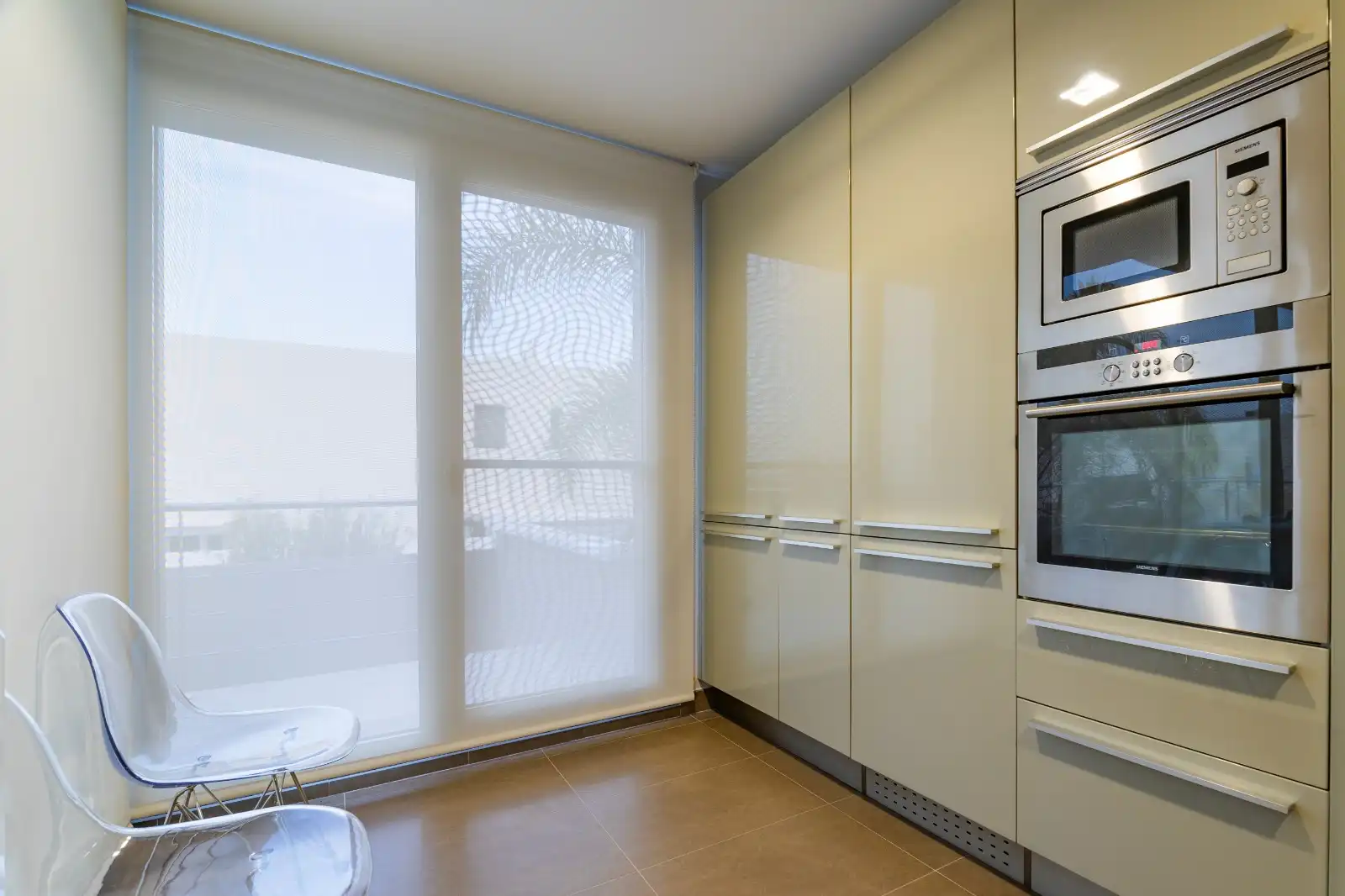 Cuina de Casa adosada en venda en Torrent amb Aire condicionat, Jardí privat i Parquet