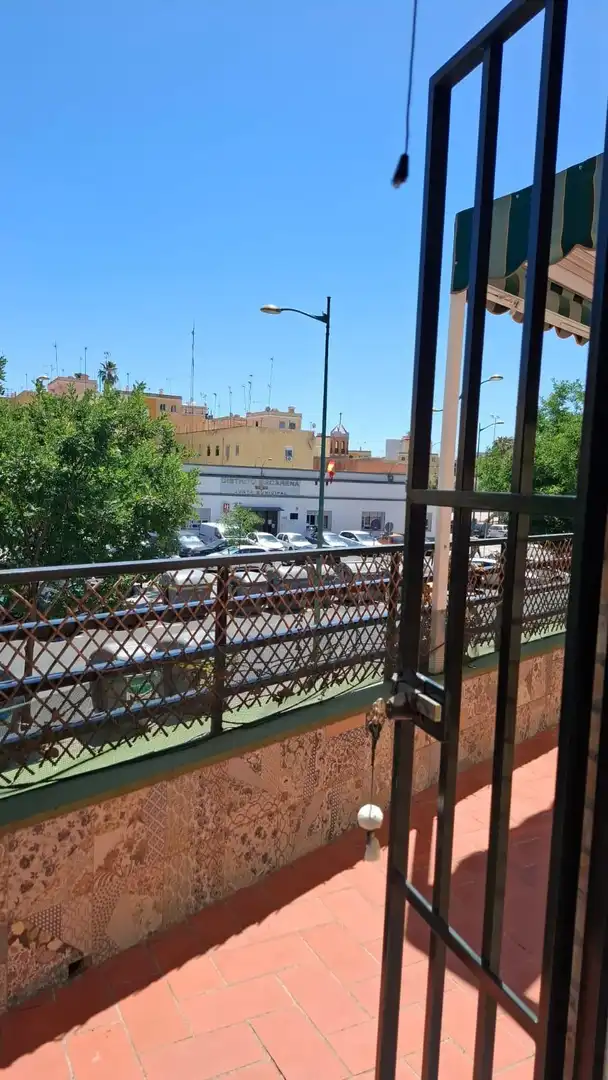 Vista exterior de Pis en venda en Sevilla amb Aire condicionat, Calefacció i Terrassa