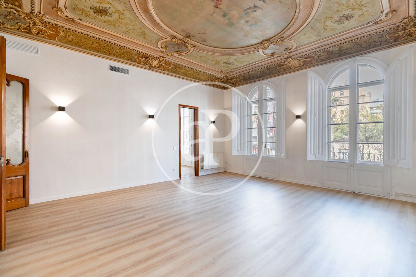 Flat for rent in  Barcelona Capital  with Heating and Balcony