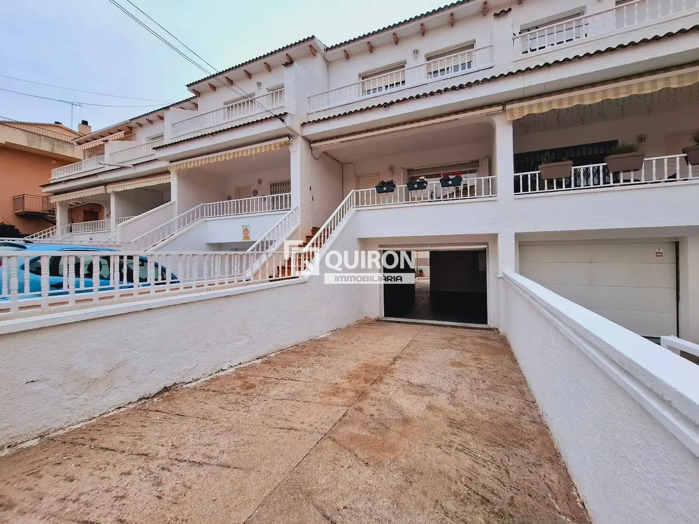 Vista exterior de Casa adosada en venda en Calafell amb Aire condicionat, Calefacció i Terrassa