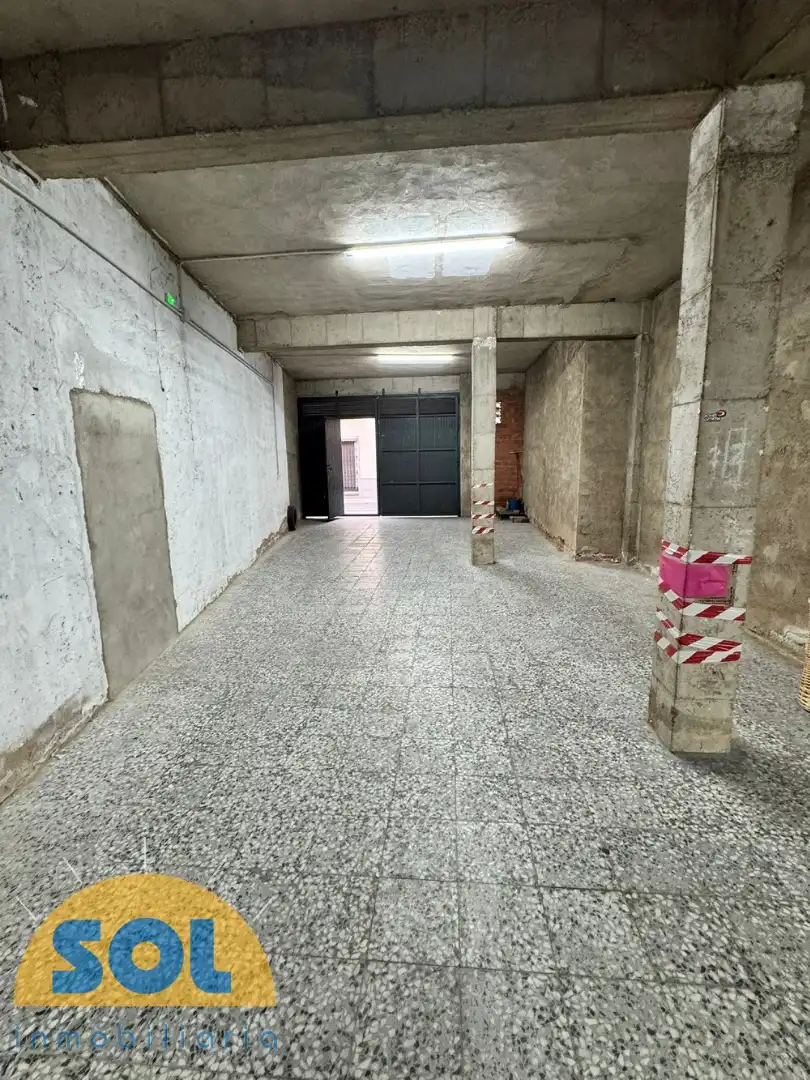 Local comercial en alquiler en Calle Mesones 6