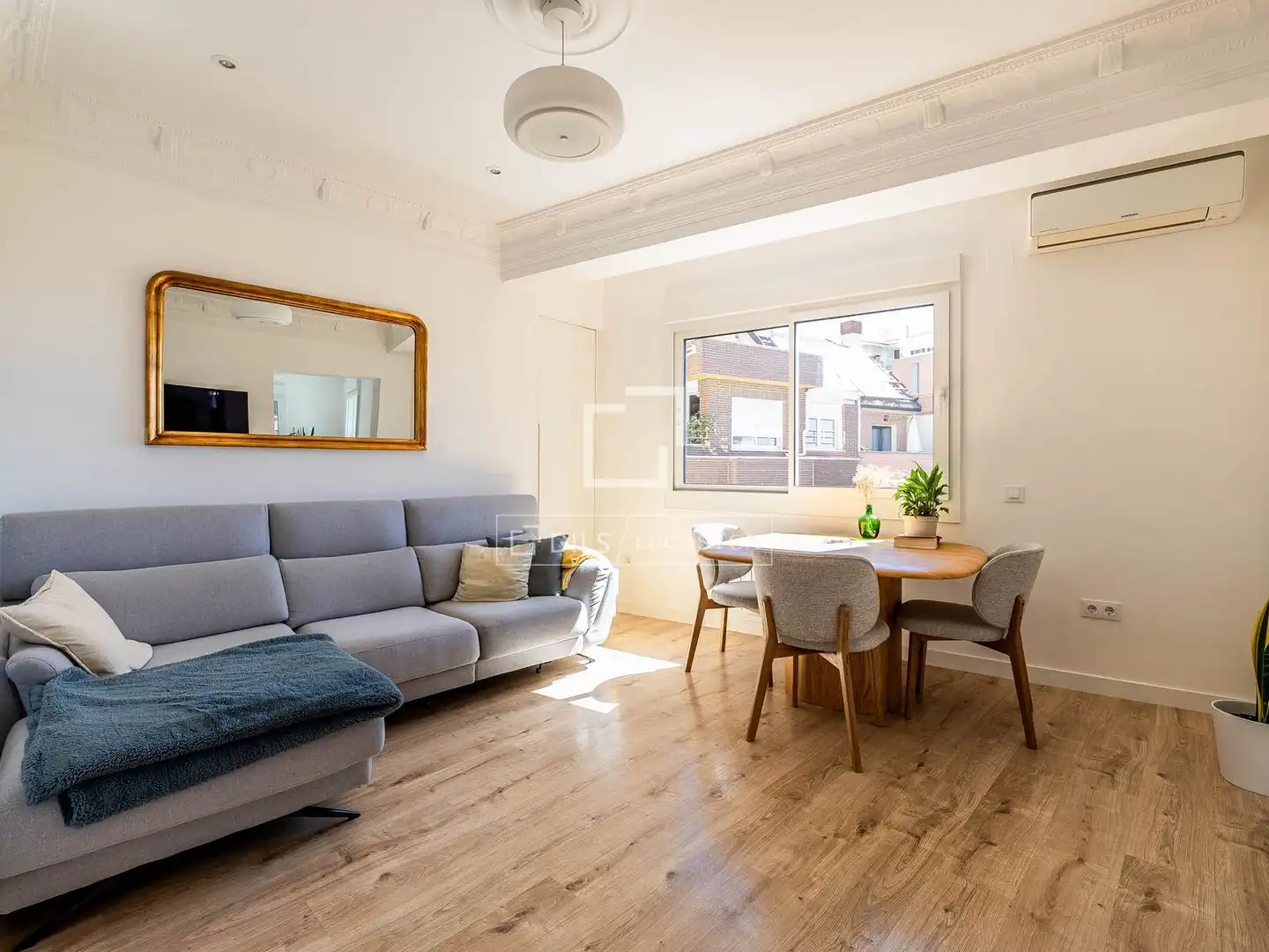 Wohnzimmer von Wohnung zum Verkauf in Madrid mit Klimaanlage und Heizung