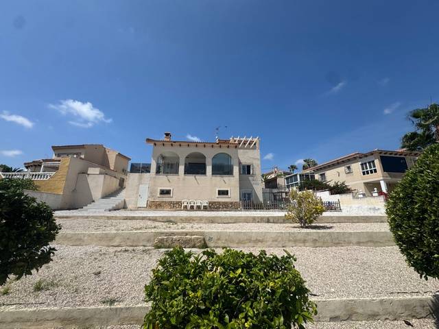 Casa-chalet en Venta en San Miguel de Salinas