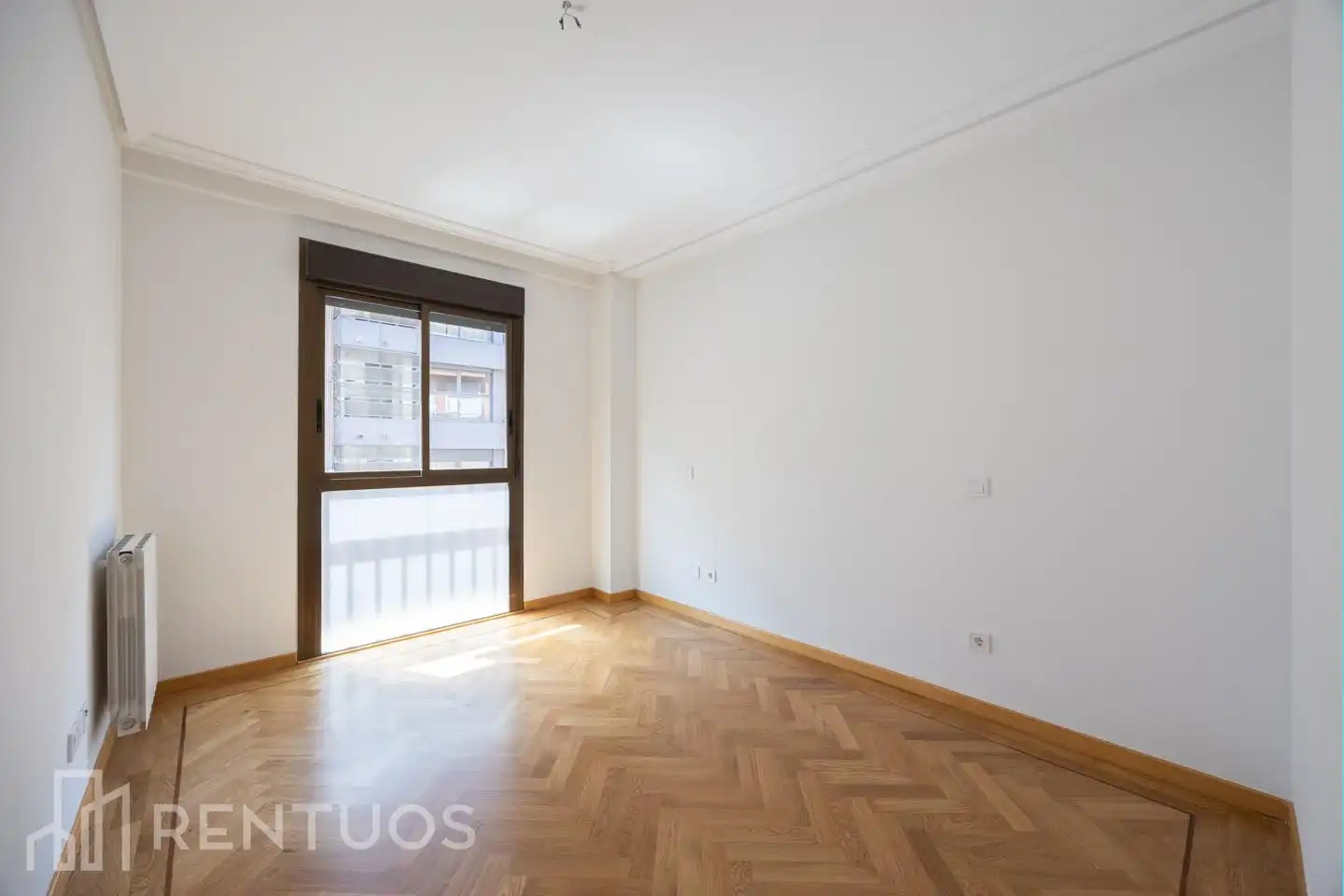 Schlafzimmer von Wohnung zur Miete in Madrid mit Klimaanlage, Heizung und Parkett