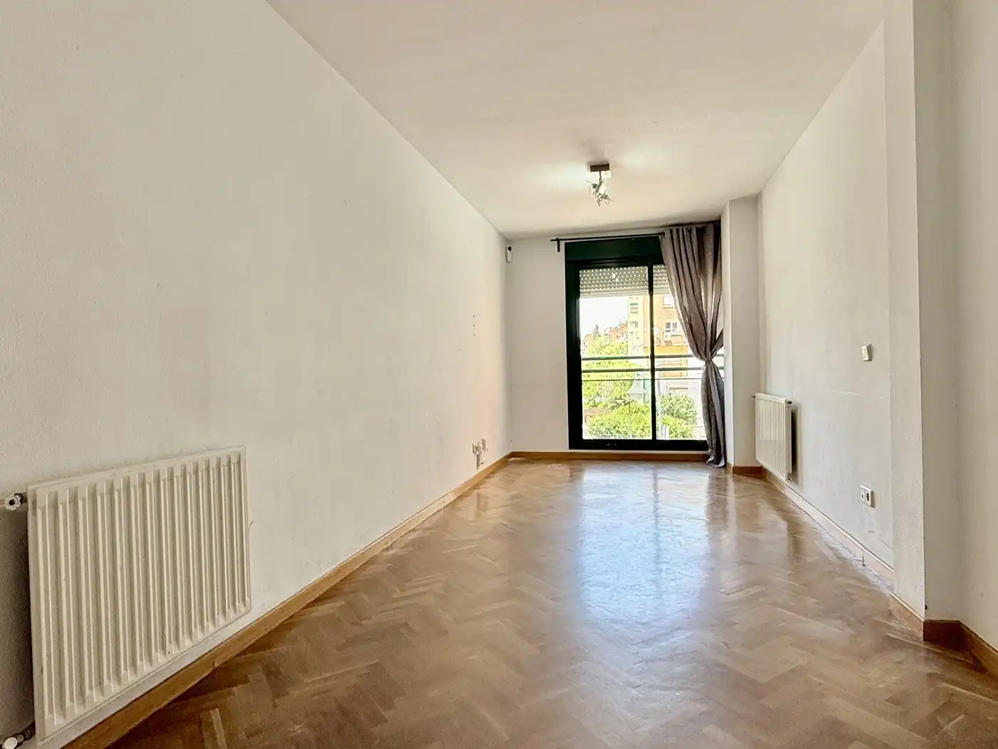 Bedroom of Flat for sale in Alcobendas  with Heating and Storage room