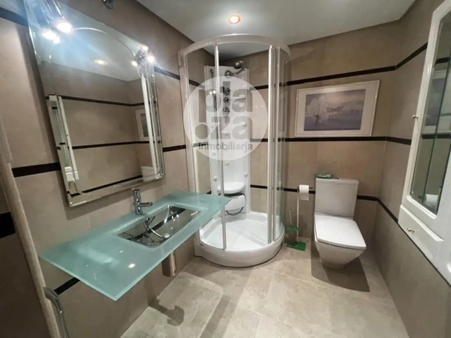 Badezimmer von Wohnung zur Miete in Burgos mit Heizung, Terrasse und Abstellraum