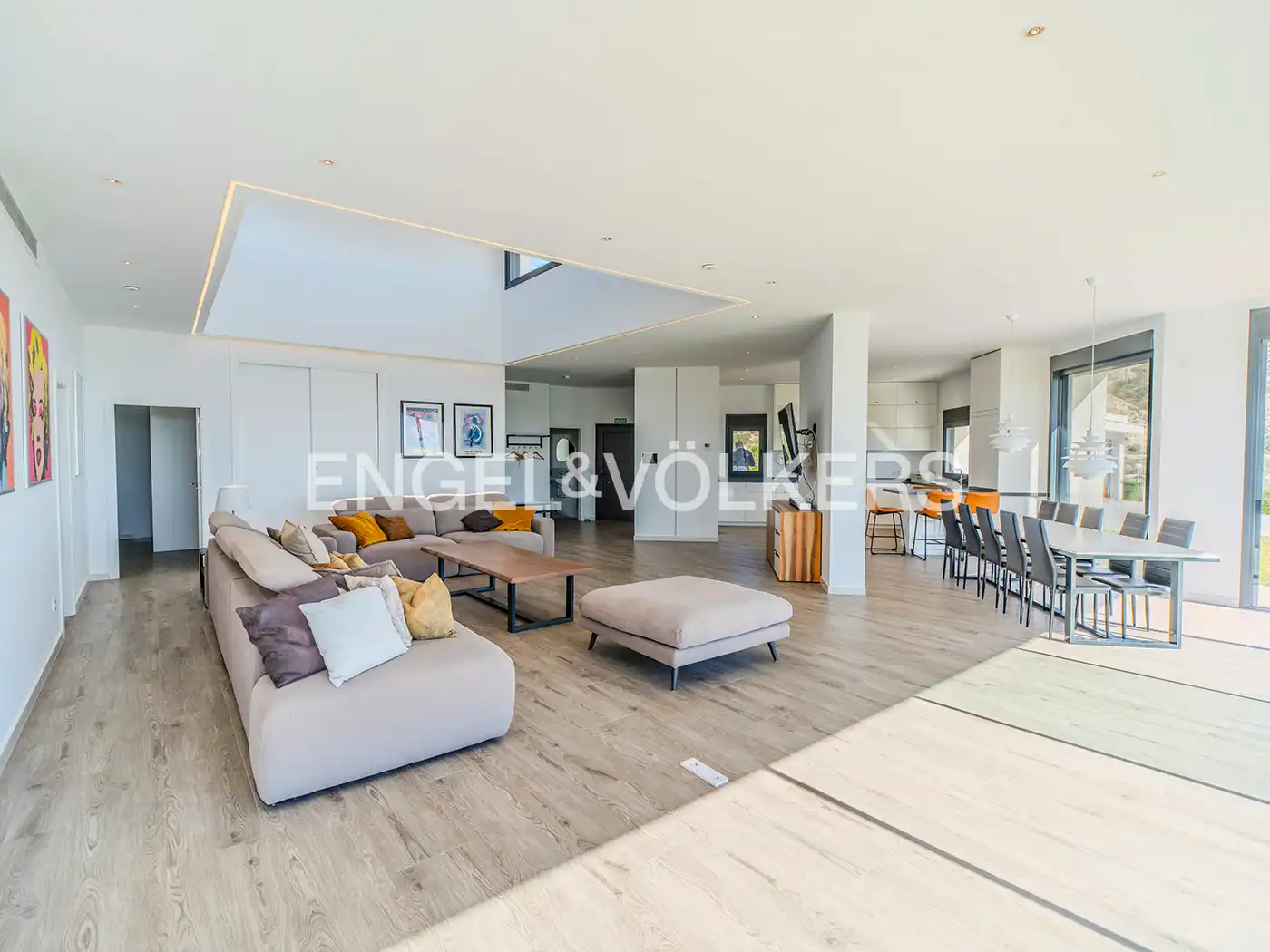 Sala d'estar de Casa o xalet en venda en Alicante / Alacant amb Aire condicionat, Calefacció i Jardí privat