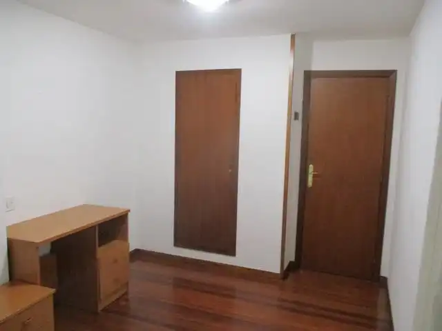 Flat for rent in Rúa da Caldeirería, Casco Histórico